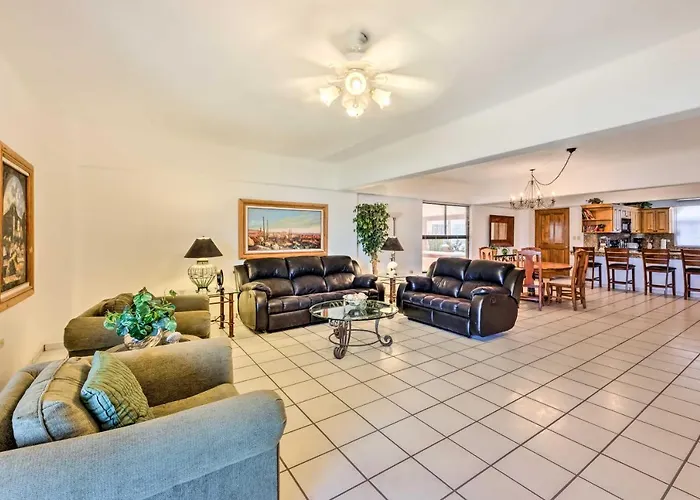 Chic Getaway < 2 Miles To Beaches! Casa vacanze