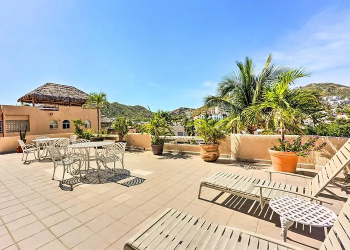 Chic Getaway < 2 Miles To Beaches! Cabo San Lucas